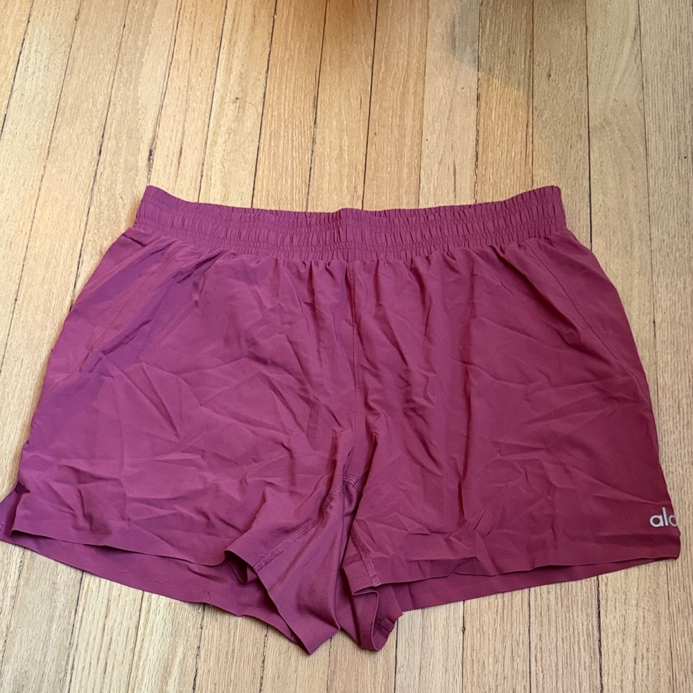 ALO Yoga Men’s 5” Adapt Running Shorts